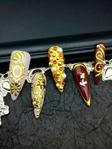 哇，太美了！She Nails DIY 亚克力美甲套装，包含 10 片美式、欧式和法式尖头美甲片，闪亮金属光泽，红色长款尖头美甲片，呈现可爱巴洛克朋克摇滚 Y2K 哥特风 - 彩色 - 查看 3