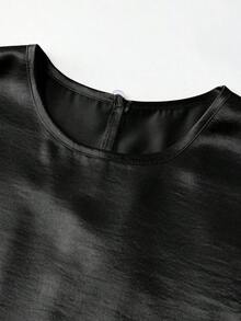 Blusa sin mangas de satén con doble capa y volantes, elegante, adecuada para salidas y citas de primavera/verano - Negro - Ver 6