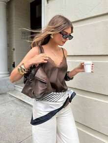 Top de camiseta sin mangas de uso diario versátil y casual con parches de encaje para mujer - Marrón - Ver 3