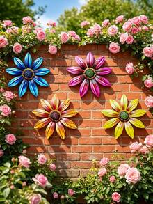 1 pièce/4 pièces Fleur de marguerite en métal coloré, décoration murale pour l'extérieur et le jardin, sculptures murales florales résistantes aux intempéries, cadeau parfait pour les amateurs de jardinage, art mural vibrant pour le patio, la clôture, le jardin et la décoration de la maison pendant les fêtes - C - Voir 6