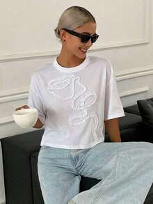 Blusa casual de verano para mujer con cuello redondo, manga corta suelta y 3D plisada con flor - Blanco 8 - Ver 3