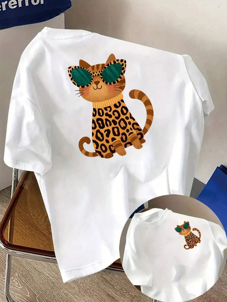 Una camiseta estampada por delante y por detrás con un diseño de gato con estampado de leopardo y gafas elegantes para mujer, con un ajuste cómodo, diseño clásico, de una sola pieza y estampado a doble cara.Camiseta Y2k - Blanco - Ver 1