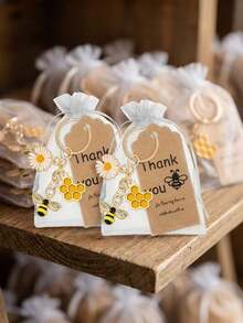 18/9/3pcs Bee & Daisy Alloy Keychain Gift Set, Includes Keychain, Thank You Card, And Drawstring Bag; Suitable As Bridal Party Favors, Wedding Reception Centerpiece Decor, Gender Reveal Party Favors, Theme Party Decorations - Multicolor - View 1