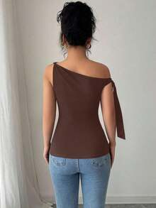 Camiseta ajustada elegante con cuello asimétrico y nudo de mujer de unicolor - Café integral - Ver 2