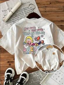 Estilo Retro "¡Hey Now!" Camiseta de dibujos animados "Dream Maker" con estampados de doble cara, despertando el espíritu juvenil de perseguir sueños a través de diseños divertidos, 100% algodón. - Negro - Ver 5