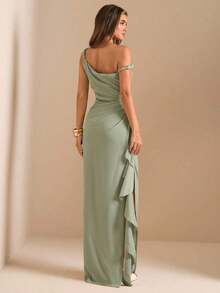 de dama de honor de otoño/invierno, vestido largo elegante con pliegues, abertura alta, volantes y hombros oblicuos con nudo retorcido y sin tirantes, sexy para fiestas - Verde - Ver 2
