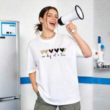 Women's Summer Clothing, Soft And Casual Cotton T-Shirt With Round Neck, "Love One Day At A Time" Letter Print. White. - 白色 - 查看 2