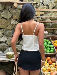 Camiseta ajustada con cuello de encaje negro, estampado de lunares blanco y negro para mujer - Multicolor - Ver 3