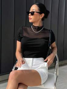 Camiseta de malla negra transparente con patchwork, diseño elegante, ajuste ceñido, top de manga corta para mujer, nueva llegada de verano casual - Negro - Ver 6