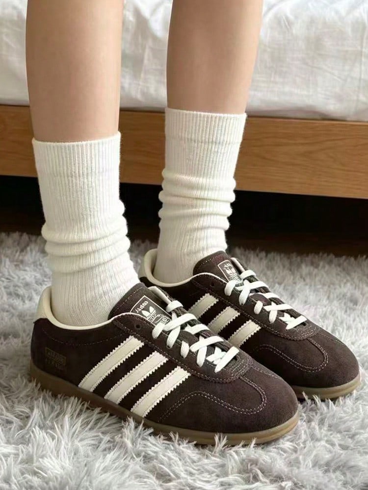 Giày thể thao cổ thấp adidas Originals GAZELLE LO PRO thoải mái và mềm mại, sản xuất tại Đức, dành cho cả nam và nữ, màu nâu. - màu nâu - Xem 1