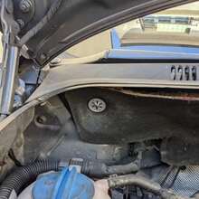 汽車金屬夾緊墊圈引擎蓋夾片隔熱板排氣管絕緣墊片固定扣緊固件,適用於 Audi VW - A - 查看 5