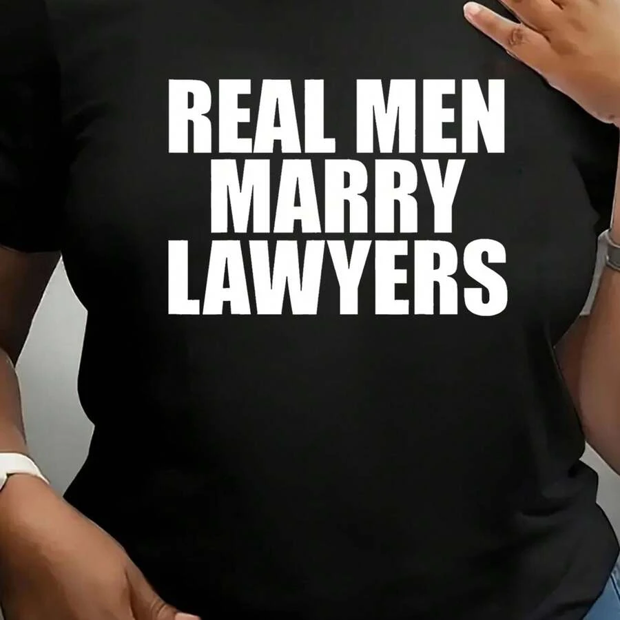 Clothes T-Shirt Fclothes Women Large Size With White Bold Print "Real Men Marry Lawyers" - Round Neck Shclothest Sleeve Summer, Lightweight Elastic We - 黑色 - 查看 1