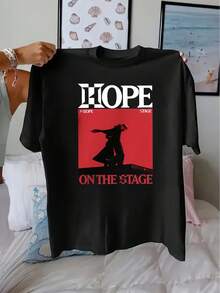 Camiseta Feminina com Estampa de Retrato HOPE - Blusa de Manga Curta Hope Messenger & Signature, Corte Relaxado, Top Casual de Primavera Verão para Trajes Casuais e Eventos Especiais (Não formal) - Camiseta de Algodão com Decote Redondo Solto Lavável à Mão, Roupas Masculinas, Camisetas Masculinas, Roupas de Verão Masculinas, Camisetas de Bandas, Camisetas Masculinas, Roupas de Férias para Mulheres, Roupas de Verão Modestas, Blusas de Jersey, Roupas de Resort Femininas com Estilo, Roupas de Verão Femininas, Blusas de Algodão, Blusas de Verão, Roupas de Verão Femininas, Blusas Brancas, Blusa de Festa - Preto - Ver 1