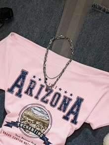 Camiseta corta de manga corta ajustada con hombros descubiertos, estampado retro de coche inglés y pliegues en la cintura, en color rosa, adecuada para el verano, el estilo callejero y el aeropuerto - Rosa Pálido - Ver 3