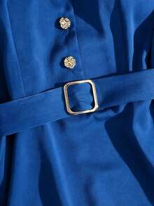 Elegante vestido azul verdoso de cuello en V francés con cintura ceñida y mangas acampanadas con volantes, cinturón con hebilla metálica, para primavera/verano, vestido elegante para damas, ropa de oficina casual, vestido de verano para mujer, vestido de longitud media, vestido de satén mate de alta gama, ropa de verano para mujer, uniforme de maestra - Azul - Ver 3