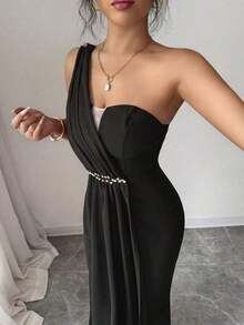Elenzya Vestido elegante y romántico para mujer con escote asimétrico, cintura ceñida, bajo de cola de pez, decoración de perlas, adecuado para fiestas y reuniones - Negro - Ver 7