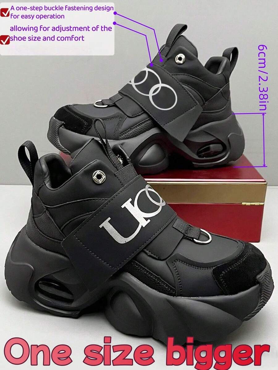 Choisissez une taille au-dessus, choisissez une taille au-dessus, choisissez une taille en-dessous, sélectionnez la bonne taille. Chaussures de sport à enfiler, nouvelles chaussures de mode confortables pour l'automne/hiver 2026 avec boucle métallique, amorti à air, semelle plateforme antichoc. Baskets punk rock rétro épaisses, chaussures de course polyvalentes, convenant pour toutes les saisons, chaussures blanches décontracté, chaussures de style britannique pour jeunes et étudiants, chaussures de Noël (choisissez une taille au-dessus)