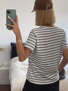 Estilo Y2K, estilo de moda, lo más nuevo de 2026, estilo lindo, estilo casual, blusas para mujer>ropa. Camiseta de manga corta para mujer con diseño bordado de corazón y letra para el Día de San Valentín, de estilo informal y casual para el trabajo180g(S-XXXL) - Blanco y Negro - Ver 3