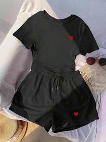 Conjunto casual de camiseta con estampado bordado de corazón y shorts de cintura elástica para mujer, adecuado para deportes al aire libre, regalo para mujeres, hermanas, mamá, Día de la Madre, Día de San Valentín - Negro - Ver 1