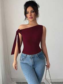 Camiseta ajustada elegante con cuello asimétrico y nudo de mujer de unicolor - Burdeos - Ver 1