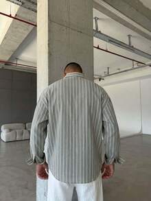 男士条纹长袖休闲衬衫，宽松版型，简约百搭设计，适合多季节日常穿着，舒适透气。 - 淺灰色 - 查看 2