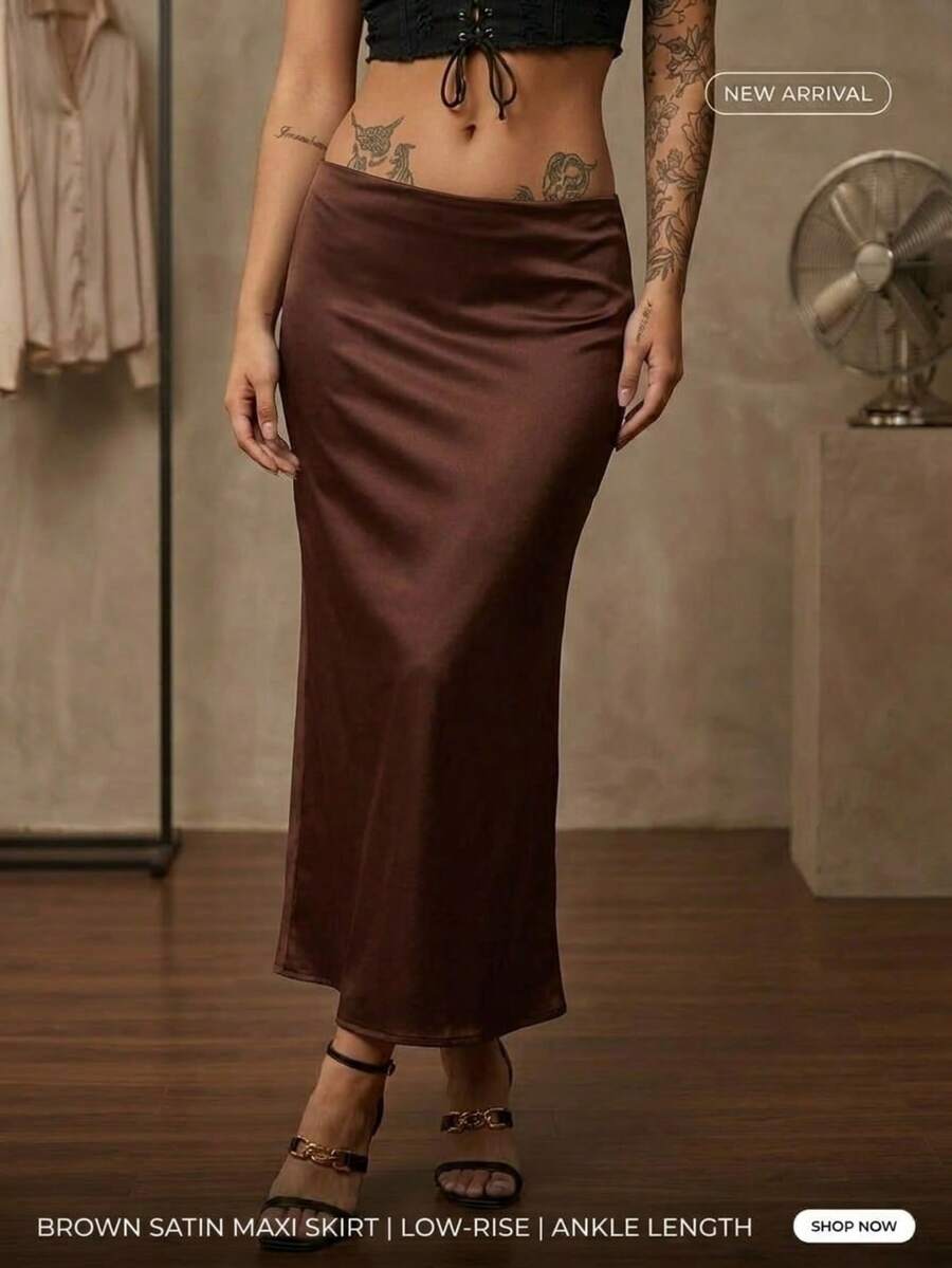 Falda larga de satín para mujer, corte recto, tiro bajo, acabado brillante, abertura trasera, ajuste elegante, diseño versátil ideal para eventos y looks casuales sexy para fiesta en la noche - Café integral - Ver 1