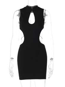 Vestido ajustado corto con corte hueco combinacion única y accesorio metalico de mariposa - Negro - Ver 11