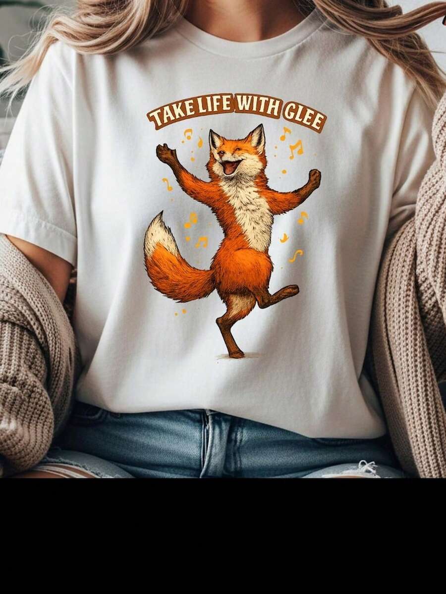 Funny Dancing Fox Red T1EE, Fox and Wildflowers, Vintage Animal Sweahirt, Natural and Romantic StY1Le, Nature Lover's Cloat1t1hing.