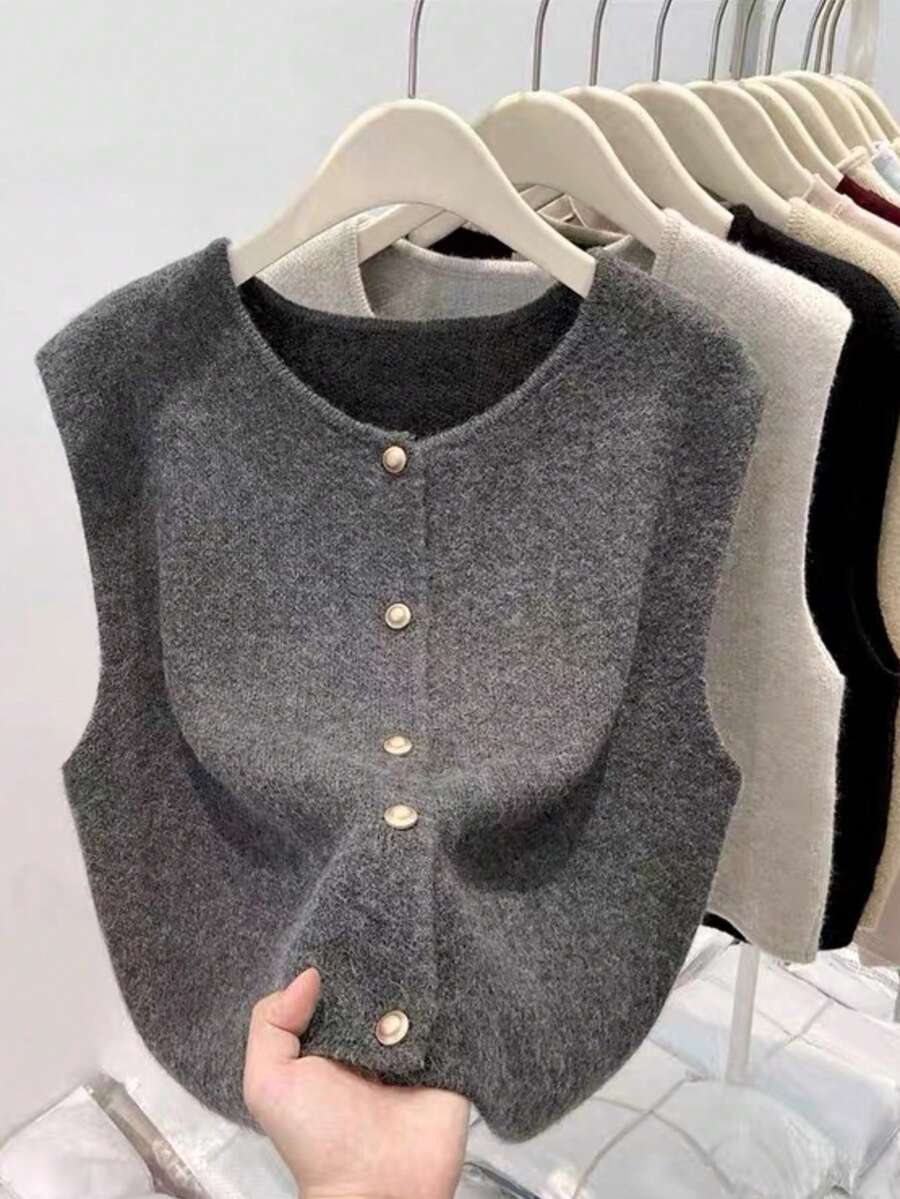 Chaleco de punto sin mangas suelto y corto con botones dorados, chaleco informal de color gris oscuro para capas, cárdigan de punto de ajuste ceñido y versátil para primavera/otoño y verano - Gris Oscuro - Ver 1