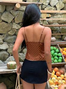 Camiseta ajustada de mujer con cuello de encaje negro, estampado de lunares blanco y negro - Marrón - Ver 2