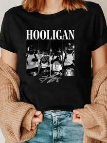 Women's 002 Women's HOOLIGAN Motorcycle-Themed T-Shirt - Soft Polyester Top With A Loose Fit, Crew Neck, And Short Sleeves Featuring An Iconic HOOLIGAN Print. A Casual Spring/Summer Blouse Perfect For Motorcycle Apparel And Casual Wear. - 黑色 - 查看 1