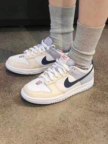 Giày thể thao Nike Dunk Low Just Do It GS cổ thấp, thoải mái và đa năng, màu trắng và xanh dương, unisex. - Trắng và xanh - Xem 3