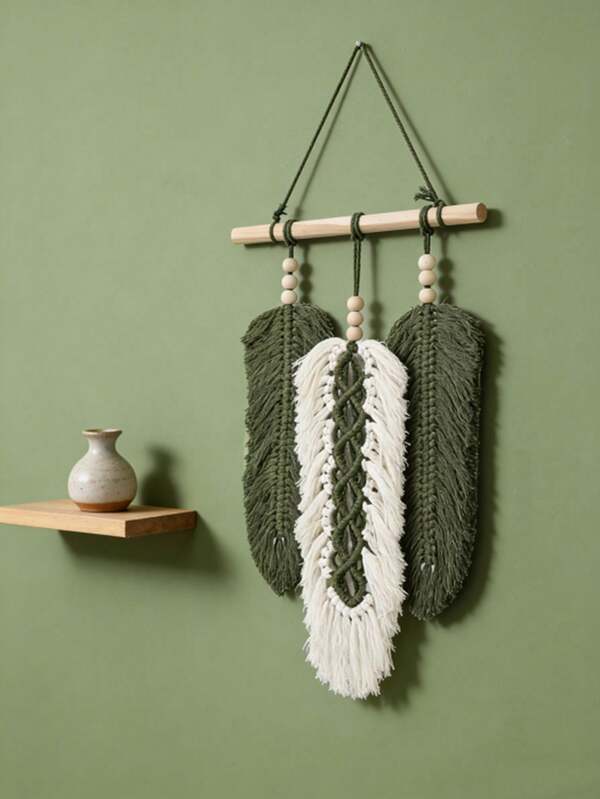 1PC-Forest-Style Green And White Feather Macrame Wall Hanging, Bohemian Handmade Wall Decor, Ins-Style Nordic Wabi-Sabi Tapestry For Living Room And Entryway, Fresh Forest-Inspired Wall Ornament; Compatible With Cottagecore, French Retro, And Korean Ins Aesthetics; An Ideal Creative Gift For Birthday Parties