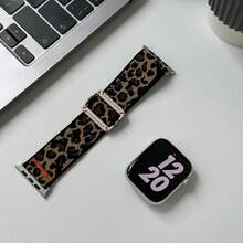 1 Dây đeo đồng hồ nylon dạng vòng xoay cơ học, được trang bị khóa bấm cơ học và dây đeo đàn hồi, tương thích với các loại dây đeo có kích thước 38mm, 40mm, 41mm, 42mm, 44mm, 45mm, 46mm, 49mm, tương thích với các dòng Ultra/SE/10/9/8/7/6/5/4/3/2/1/Ultra. - Nhiều màu - Xem 4