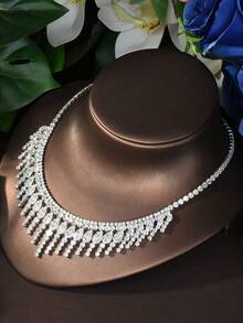 1 Set de Joyería de Borla con Circonita Cúbica Lujosa, Adecuado para Vestimenta de Boda de Mujer - Plateado - Ver 4