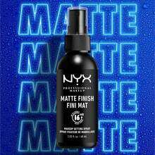 NYX 持久定妆喷雾哑光妆容 6.08 盎司/180 毫升 控油 轻盈 持久 舒适 无油光 女友 妻子 母亲 朋友 生日 毕业派对 旅行 露营 户外 学校 校园旅行 节日 夏季 秋季 万圣节 夏季精选 夏季必备品 夏季经典 哑光妆容 少即是多 简约时尚 - 霧面的 - 查看 4