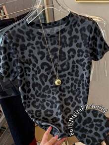Camiseta de mujer de manga corta y cuello redondo con estampado de leopardo - Multicolor 3 - Ver 5