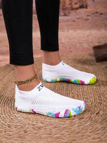 ZVB Women's Water Sports Shoes, Casual Breathable Lightweight Non-Slip Barefoot Beach Wading Shoes For Summer Surfing Swimming Fishing Diving - White - View 4