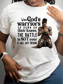 Camiseta Faith - Diseño Warrior Verse con estampado de Caballero y Armadura de Dios, Verso Inspirador (Deuteronomio 20:4), Camiseta de Hombre de Corte Cómodo, Cuello Redondo, Ultra Suave, Transpirable, Absorbe la Humedad, Camiseta Casual de Verano, Camiseta de Moda Imprescindible - Blanco - Ver 1