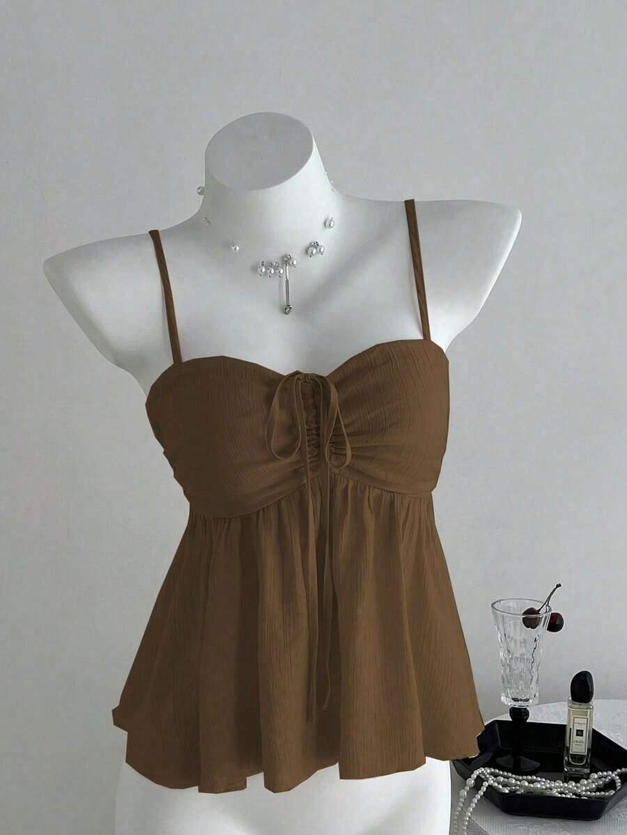 Camiseta de tirantes con volantes de unicolor lindo para damas, ropa de verano para la universidad - Marrón - Ver 1