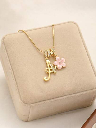 1 pieza Collar de acero inoxidable dorado con flor de 5 pétalos rosa y circonita cúbica elegante y personalizada, collar minimalista con letra para mujer, collar colgante con letra, regalo de moda adecuado para novia, mamá, familia, amigos, hija, aniversario, Día de San Valentín, Día de la Madre, cumpleaños, graduación, uso diario, boda, baile de graduación y otras ocasiones