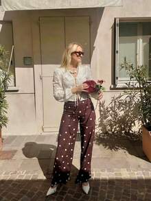 Áo kiểu nữ HoloChill 2026 mới, phong cách trẻ trung, năng động, màu trơn, phối ren jacquard, thắt nơ phía trước, tay dài, cổ Peter Pan, chất liệu co giãn, hơi xuyên thấu, thích hợp mặc mùa hè, trang phục mùa xuân cho nữ, áo dự tiệc ngày lễ cho nữ, trang phục đi biển cho nữ, áo hè thanh lịch cho nữ. - trắng - Xem 10