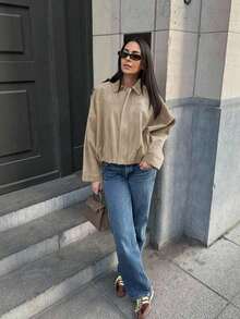 Chaqueta casual suelta de manga larga de ante sintético de un solo pecho para mujer, adecuada para usar en primavera. Chaqueta militar corta de mujer con botones de metal en los bolsillos, adecuada para usar en primavera y otoño. - Beis - Ver 7