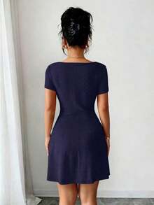 vestido mini ajustado y sexy con nudo delantero, de punto jacquard de crema de mantequilla para verano - Azul marino - Ver 7