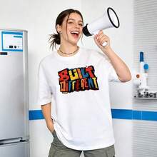 Ropa de Verano para Mujer, Camiseta de Algodón Suave Casual con Cuello Redondo, Diseño con Estampado de Graffiti Urbano. Blanco. - Blanco - Ver 2