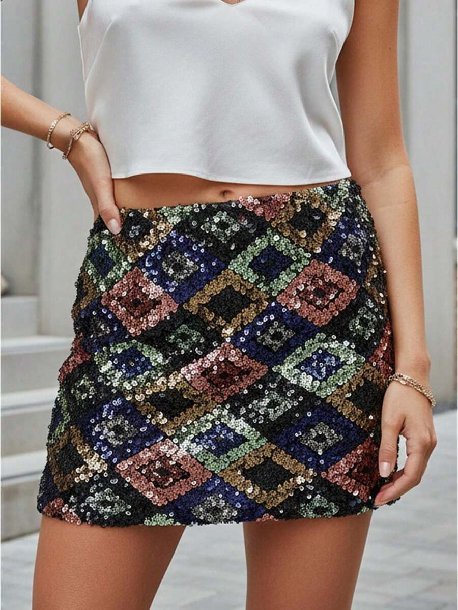 Sexy Details Of Solid Sequins On Feminine Festive Party Mini Skirts - Black - View 1