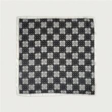 1 pezzo Sciarpa casual in poliestere con stampa floreale, accessorio decorativo versatile per tutte le stagioni - #4 Nero - Visualizzare 4