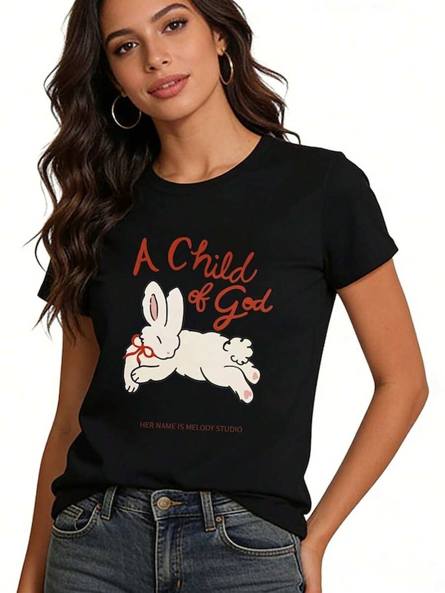 Un c1hijo de Dios Conejo Grfico T1EE, A1parel de fe minimalista, S1Hirt de aL1Godn negro.