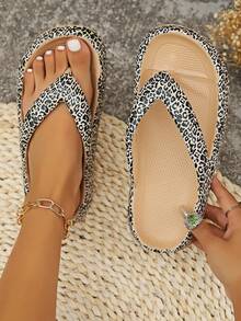 Women's Non-Slip, Flip Flops, Wear-Resistant, Quick-Drying, Fade-Resistant, Cloud-Cushioned, Multi-Color Graffiti, Heart Print, Summer, Beach, Party - Khaki Leopard Print - View 7