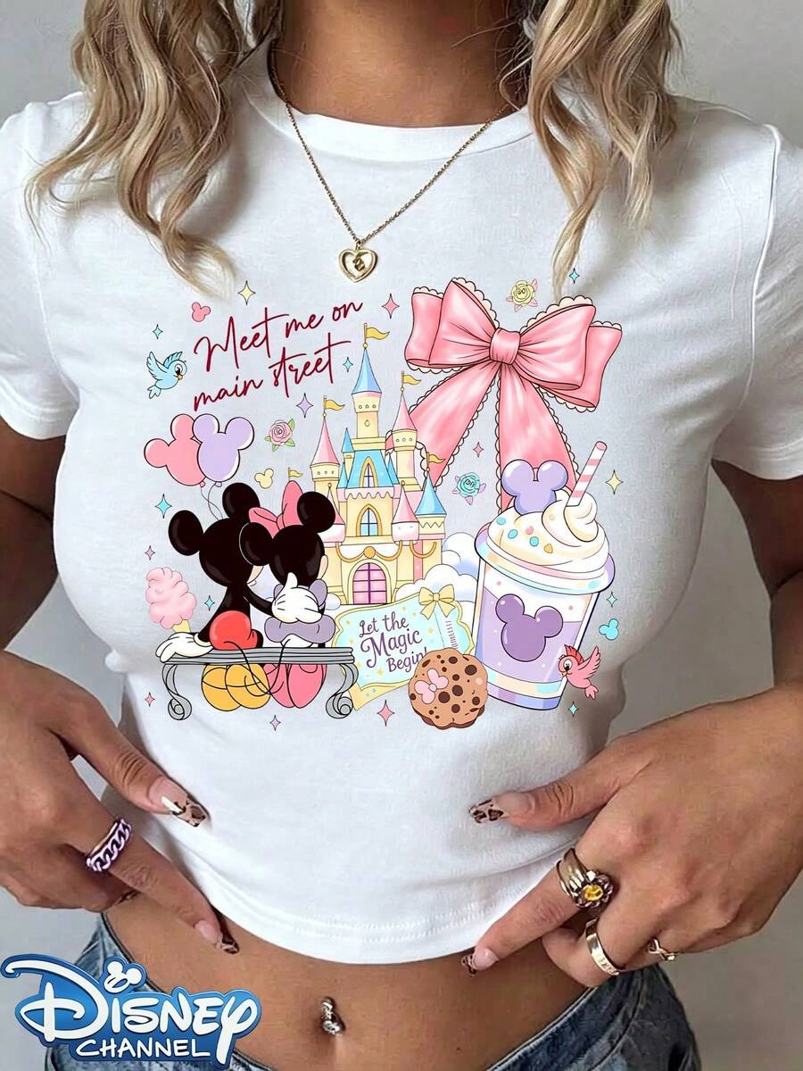 Authentic Disney New Retro Watercolor Mickey And Minnie Mouse Print Design, Castle, Balloon, And Amusement Park Scenery Print, Women's Casual Round Neck Slim Fit Short T-Shirt, Summer Basic Polyester Fiber Top, Versatile For Everyday Wear And Outings, Comfortable And Loose, The Perfect Gift Choice, Washable, Holiday Outfits For Women, Festival Outfits, Women's Linen Shirt, Women's White Top.The Sizing Runs Small; If You Prefer A Loose Fit, Please Choose One Size Up. - trắng - Xem 1